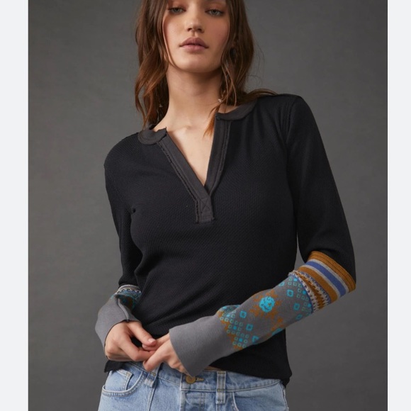 We The Free Tops - NWT Free People Mikah Layer Cuff